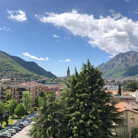 Bright Penthouse Close To Center With Terrace And Lake View Lecco Bagian luar foto