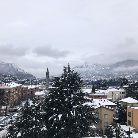Bright Penthouse Close To Center With Terrace And Lake View Lecco Bagian luar foto